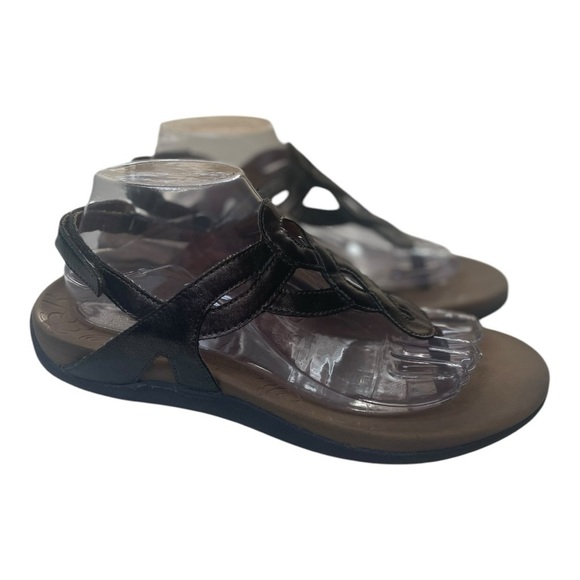 Cobb Hill By New Balance Women’s Ramona Bronze Adjustable Ankle Strap Sandals - Picture 10 of 11